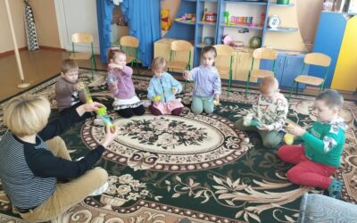 Колективний перегляд інтегрованого заняття з музики з використанням елементів педагогічної концепції Карла Орфа.  “Осіння музична студія”.